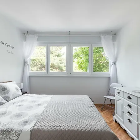 Apartamento Ema Split
