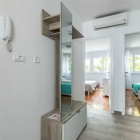 Apartamento Ema Split